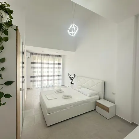 Trea - Maya Terrace Sea View Apartment