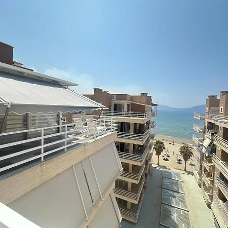 Trea - Maya Terrace Sea View Apartment